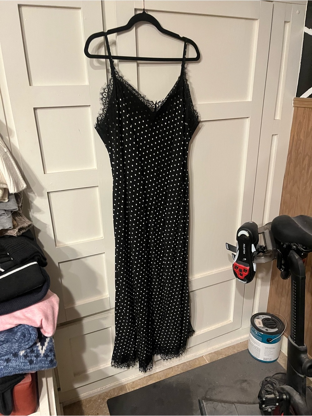 EUC. Gap. Black Polka Dot Lace-Trim Slip Dress - Black